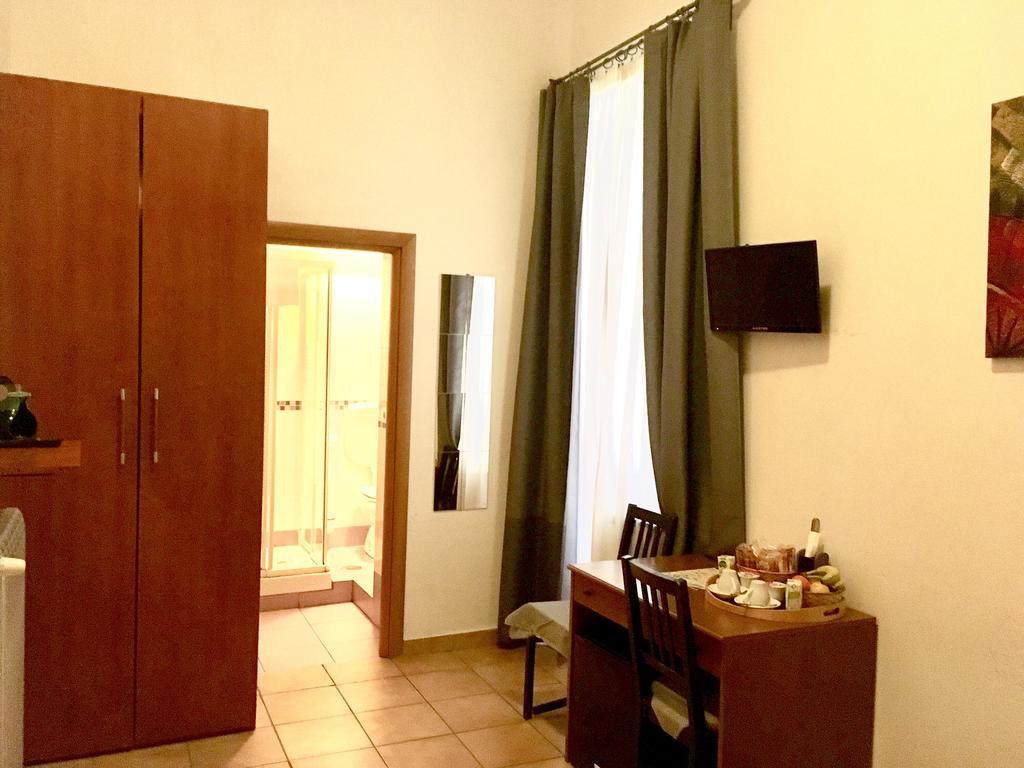 רומא B&B Colosseum Rooms מראה חיצוני תמונה