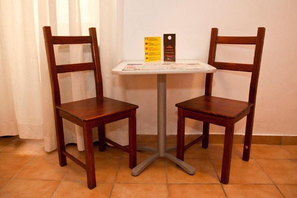 רומא B&B Colosseum Rooms מראה חיצוני תמונה