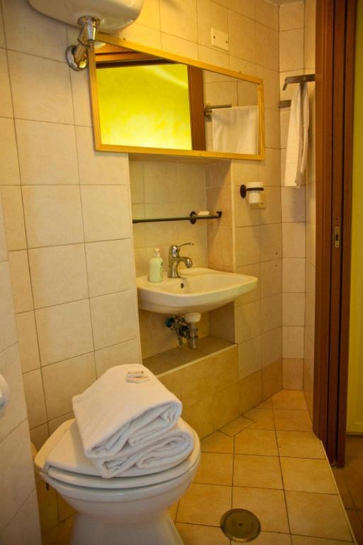 רומא B&B Colosseum Rooms מראה חיצוני תמונה