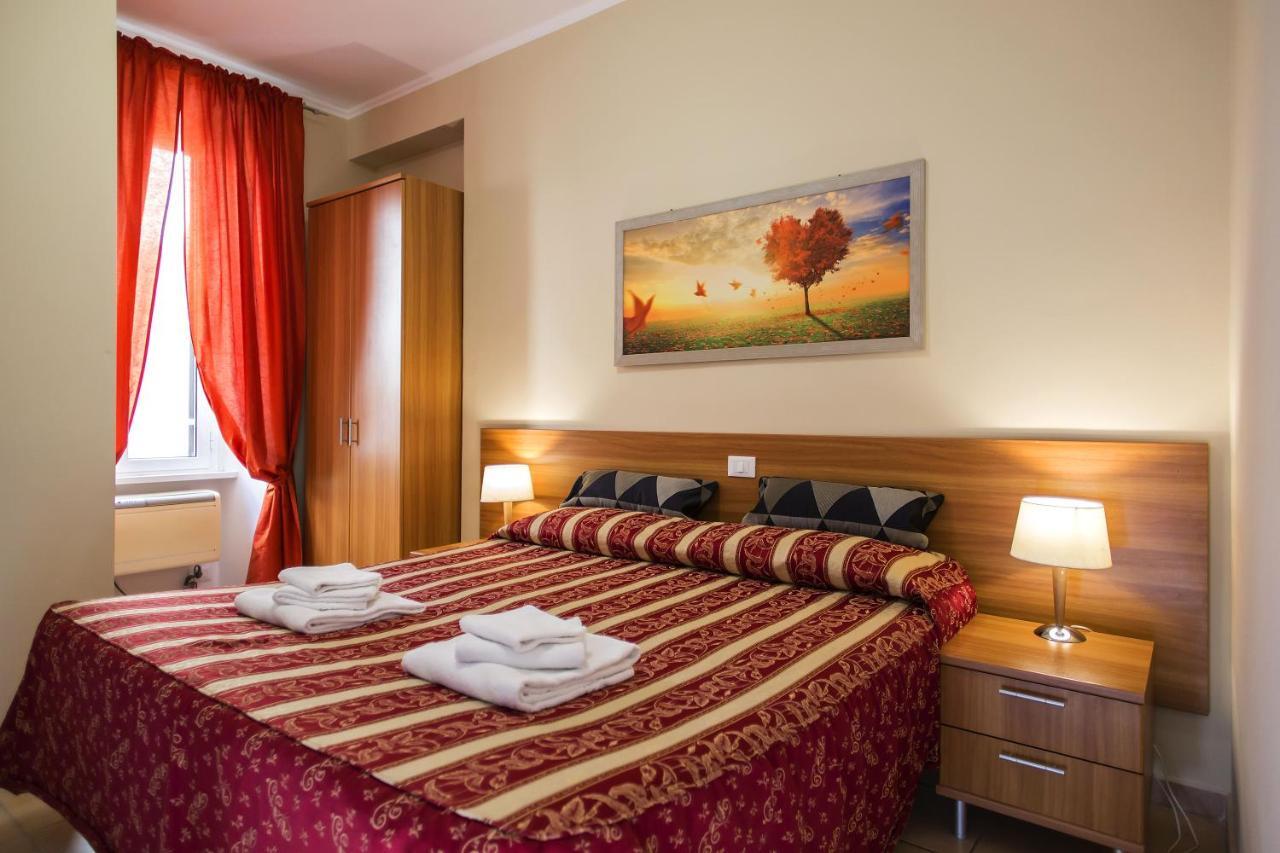 רומא B&B Colosseum Rooms מראה חיצוני תמונה